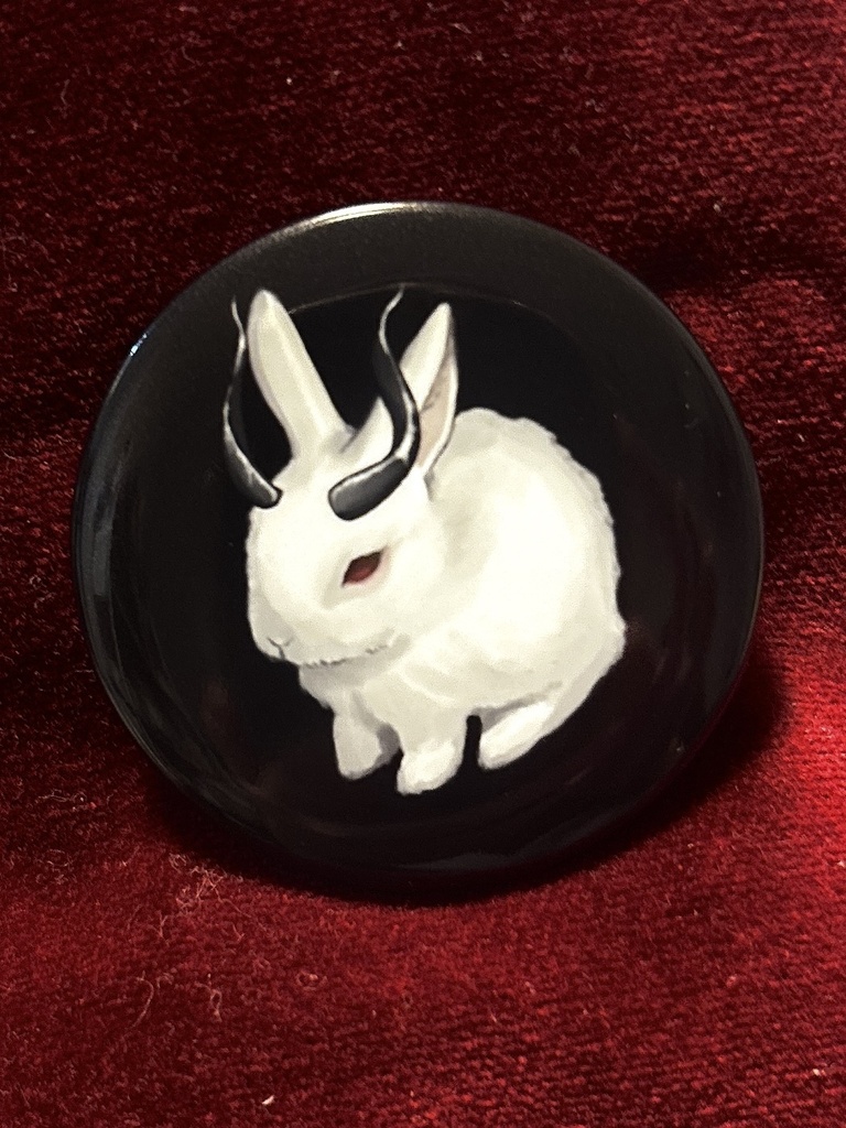 兎に角缶バッジ