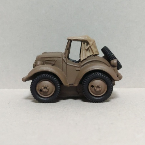 【塗装・組立済】プルバックカー 九五式小型乗用車「くろがね四起」