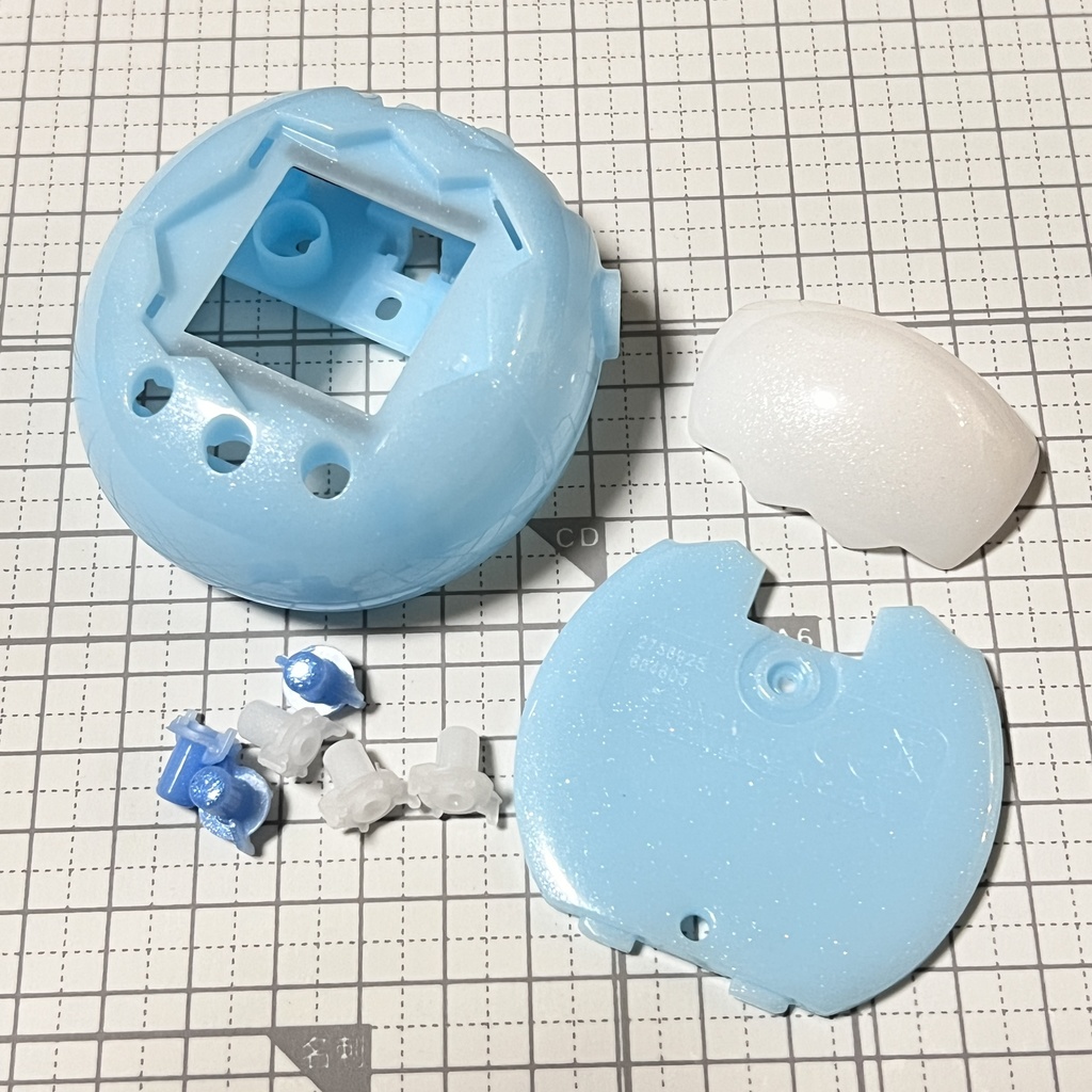 たまごっちパラダイスカスタムパーツセット『メインシェル、キャップ, ボタン3個×2種類』