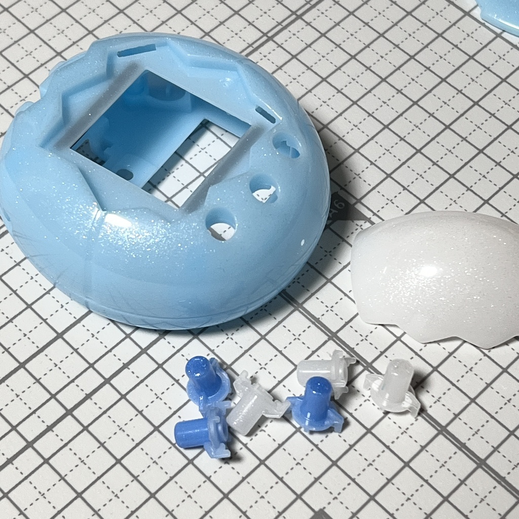 たまごっちパラダイスカスタムパーツセット『メインシェル、キャップ, ボタン3個×2種類』