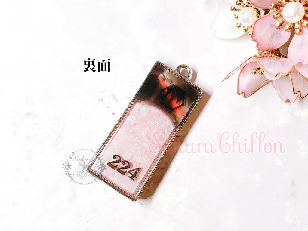 近侍ノ思ひ出桜花 ロングペンダント