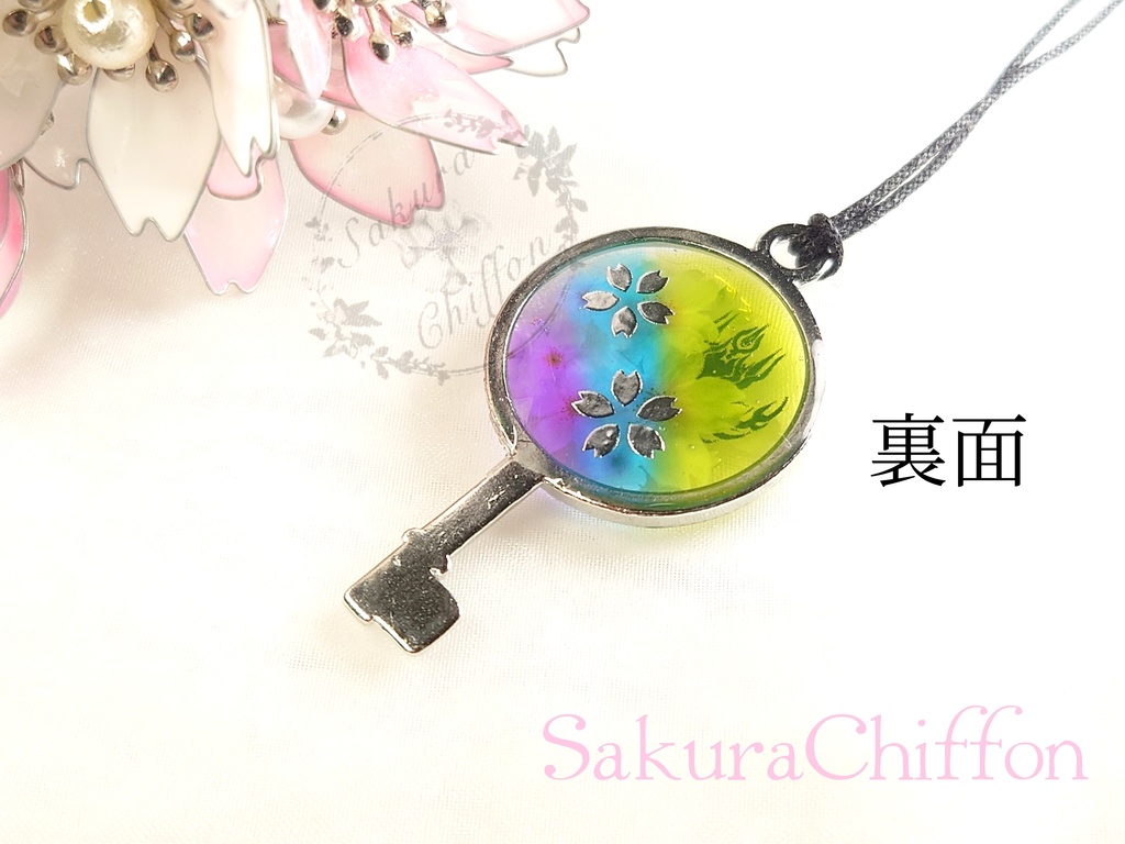 近侍の合鍵ペンダントネックレス