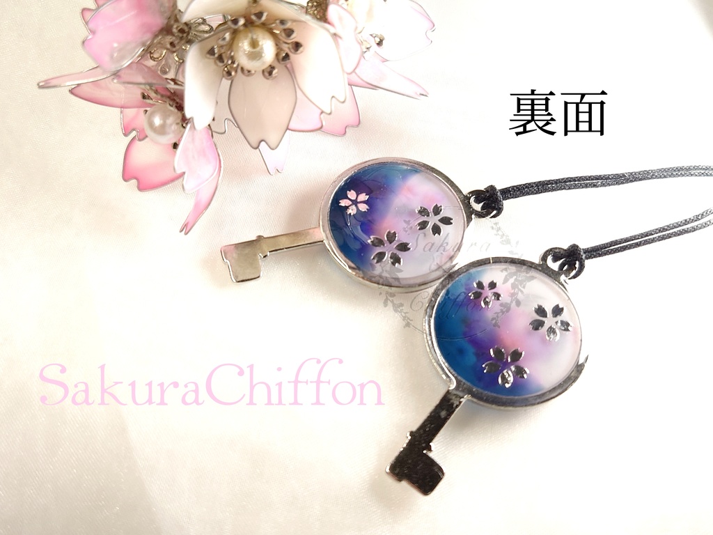 近侍の合鍵ペンダントネックレス