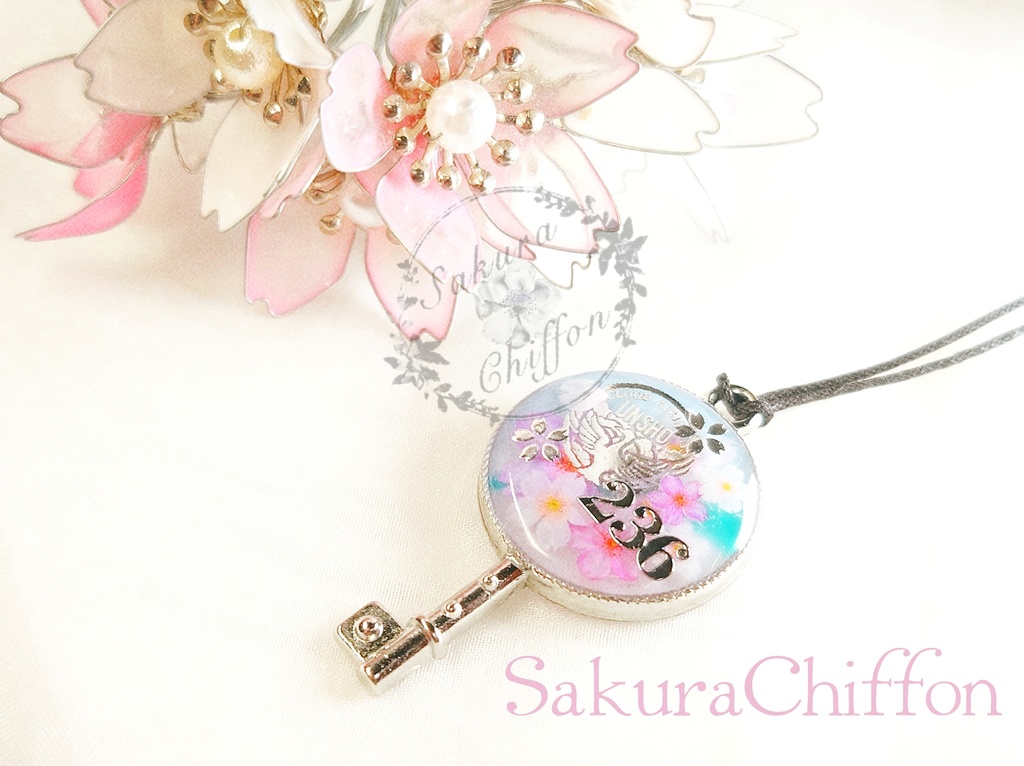 近侍の合鍵ペンダントネックレス