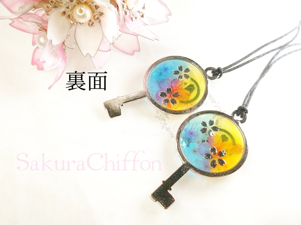 近侍の合鍵ペンダントネックレス