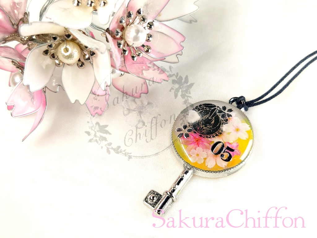 近侍の合鍵ペンダントネックレス