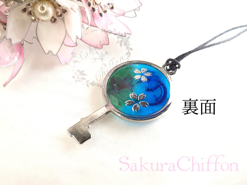 近侍の合鍵ペンダントネックレス