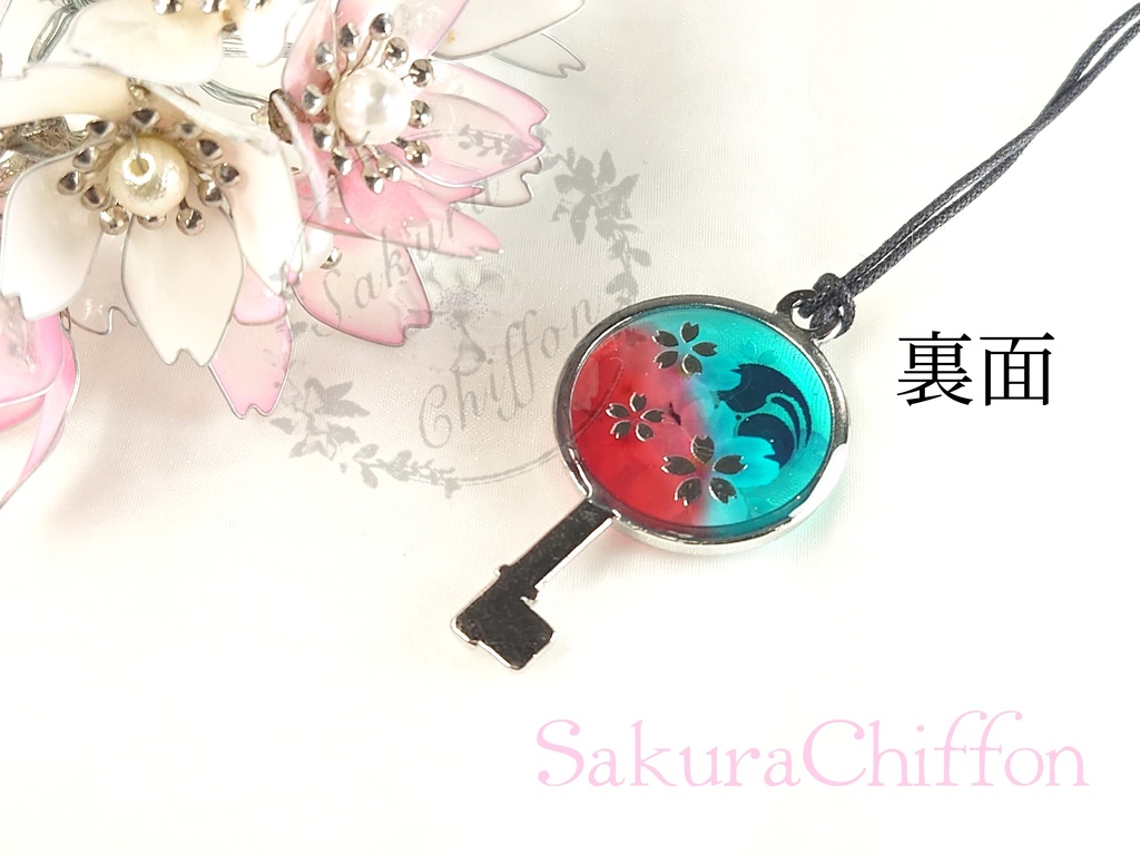 近侍の合鍵ペンダントネックレス