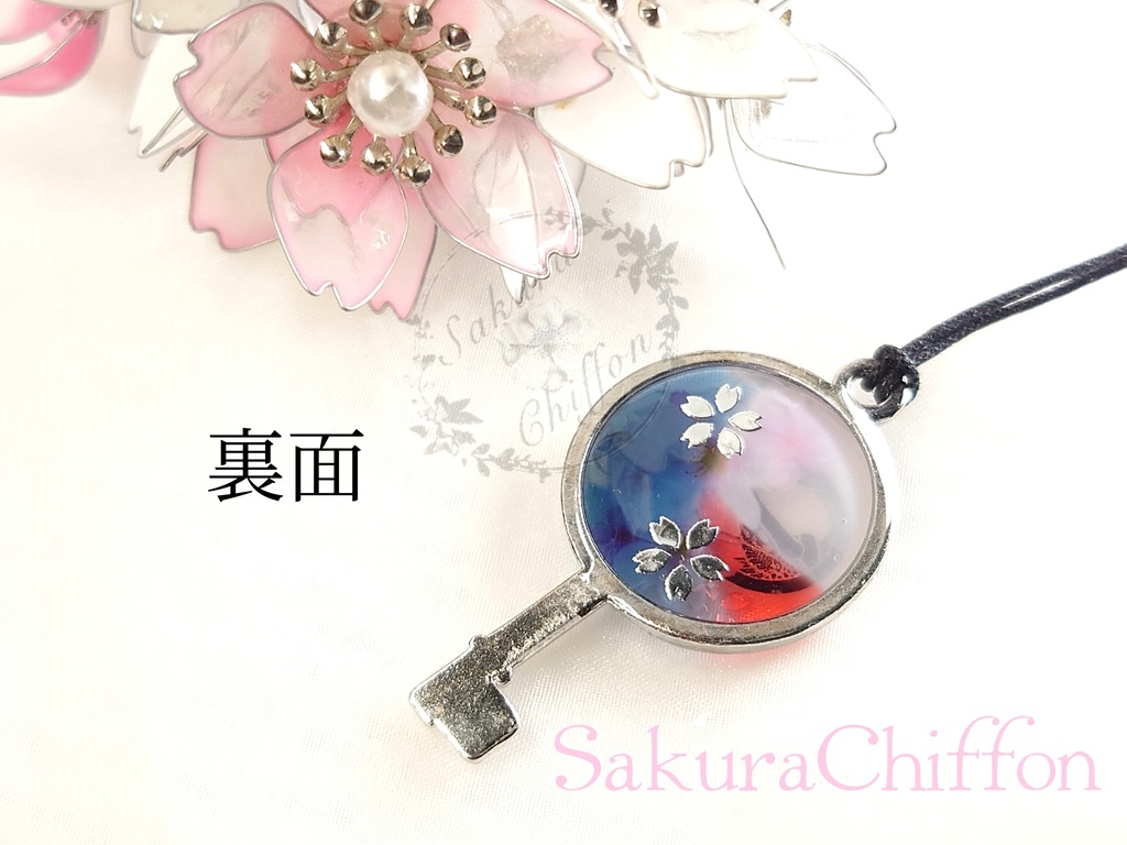 近侍の合鍵ペンダントネックレス