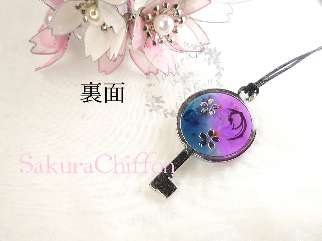 近侍の合鍵ペンダントネックレス