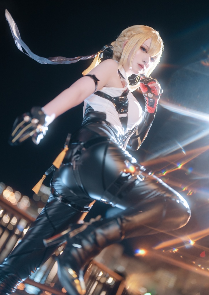 「MOTHS」ゼンゼロ イヴリン コスプレ写真集