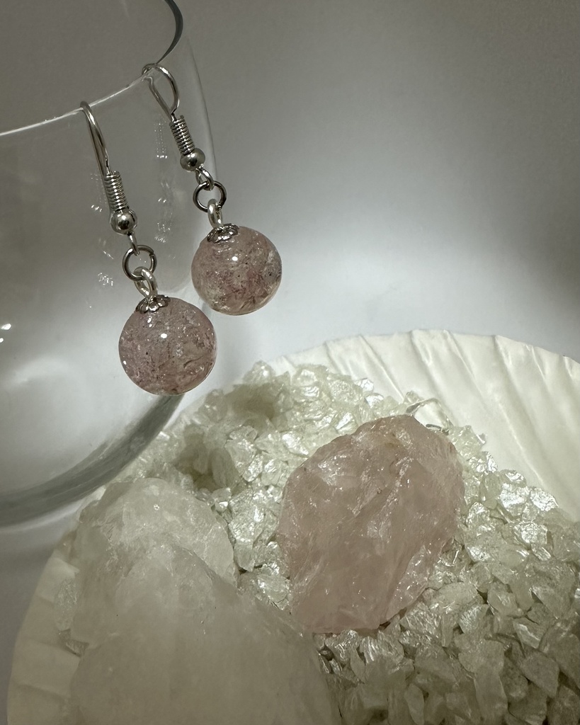 雪どけお花のピアス(イヤリング)