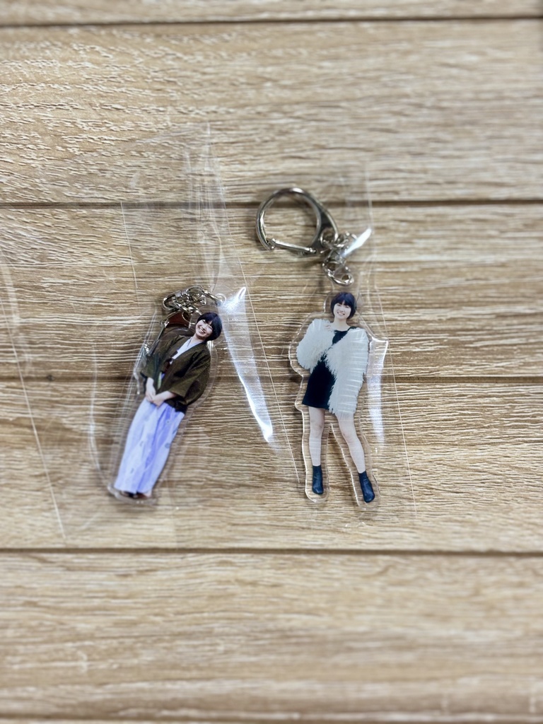 温泉モデルしずかちゃん　アクリルキーホルダー２種セット