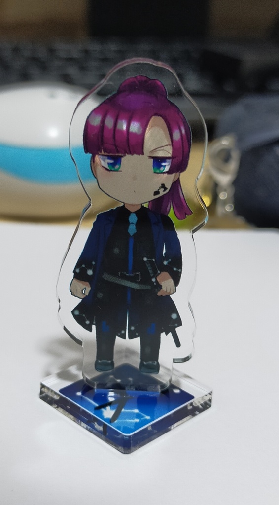自職員ミニアクリルフィギュア