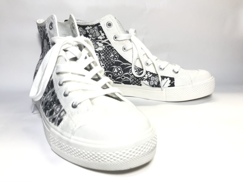 手描き弾幕スニーカー「独り阿吽の呼吸」