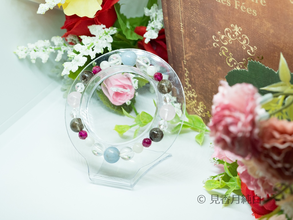 【The Seasons】冬の精霊 天然石ブレスレット
