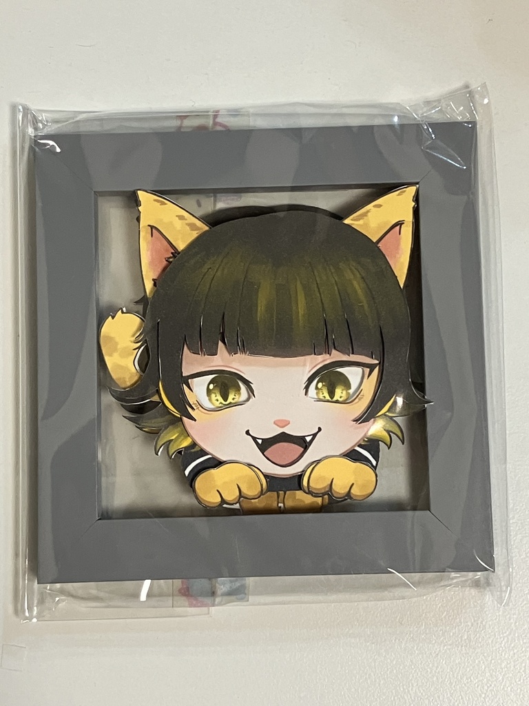 おめめが追ってくるペーパークラフト