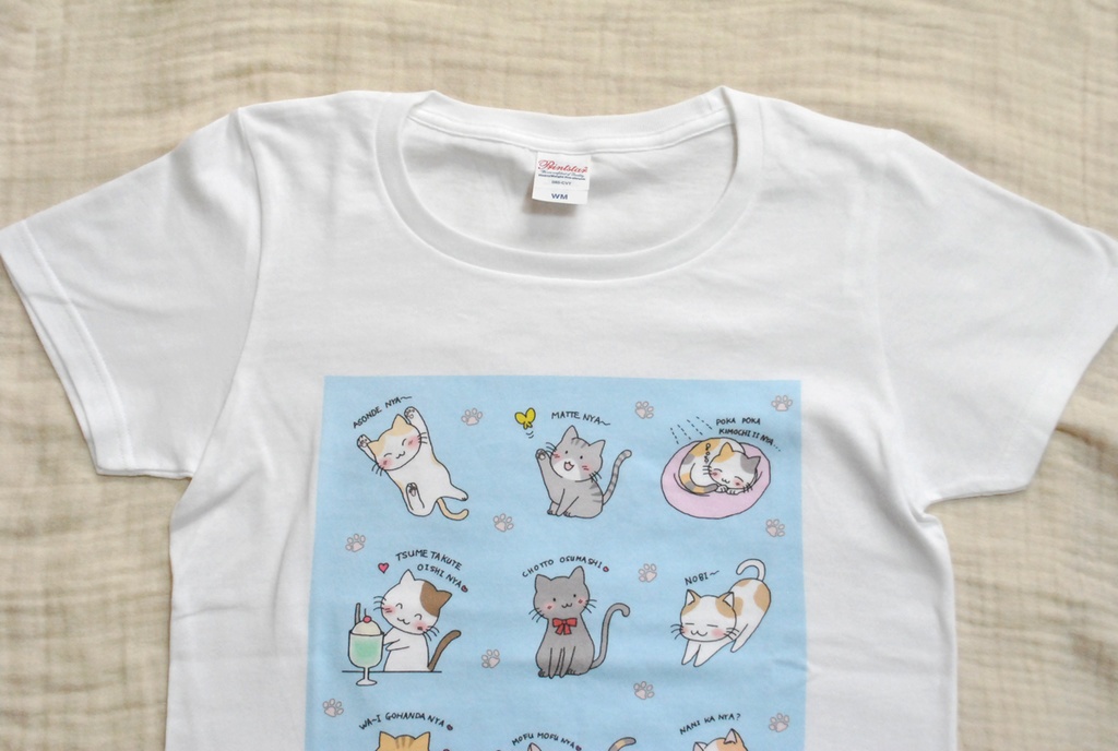 ねこがいっぱいTシャツ レディース M・L(背景水色)