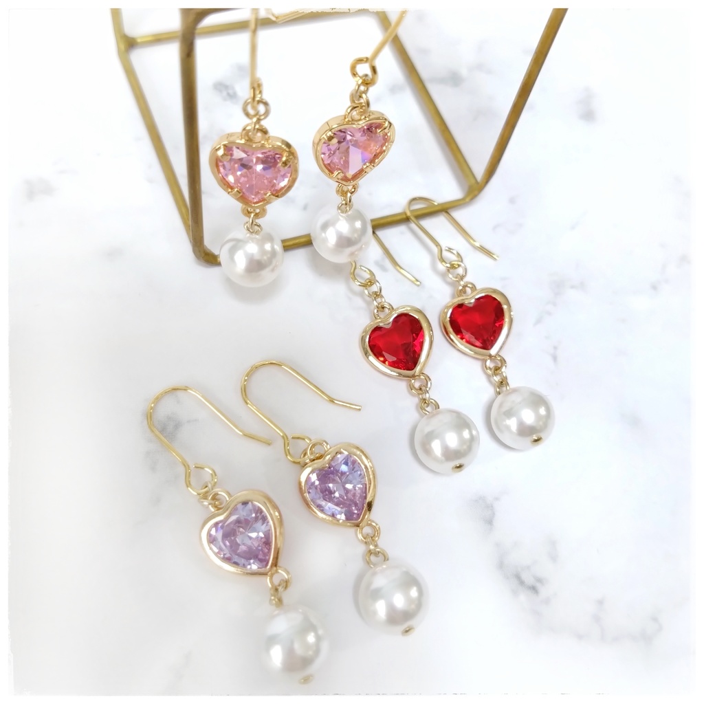 ハートビジューとパールの推しカラーピアス/イヤリング