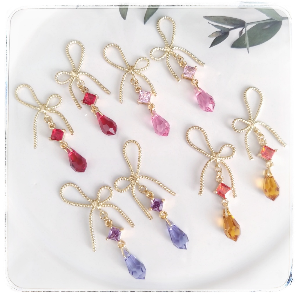 リボンときらきらドロップのピアス/イヤリング