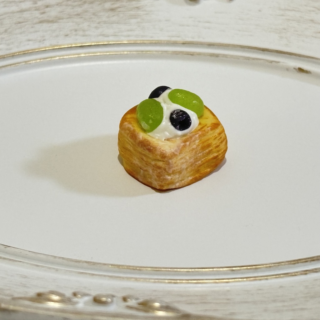 【1/3,4,6サイズ】ブルーベリーとマスカットのデニッシュ(小)
