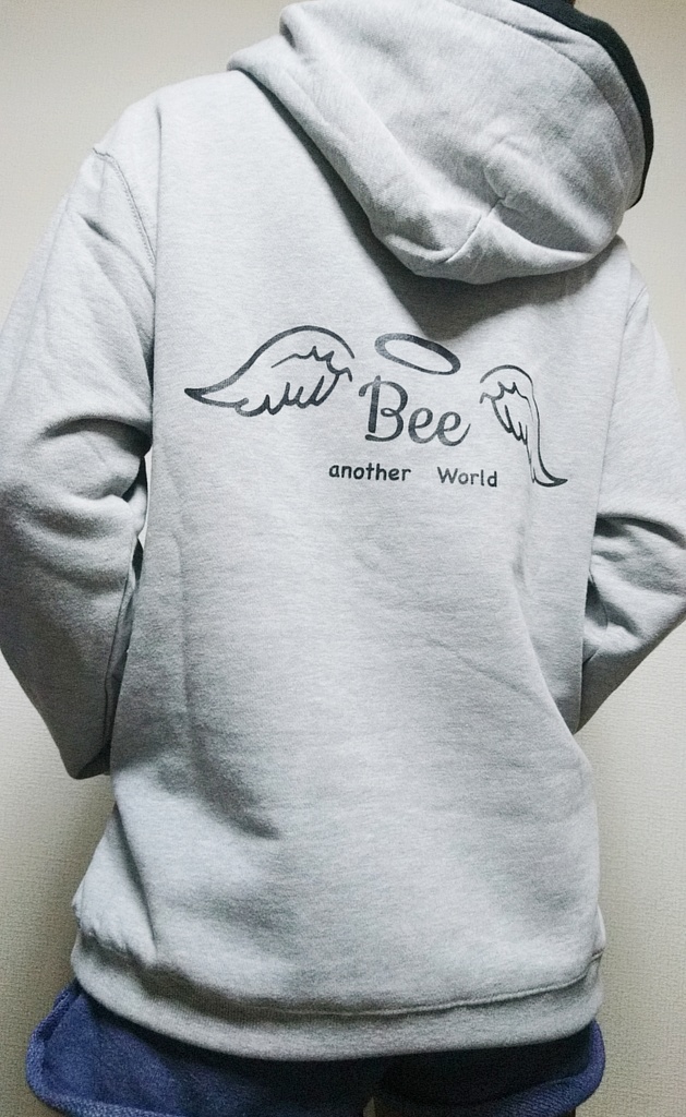 ☆Beeパーカー☆
