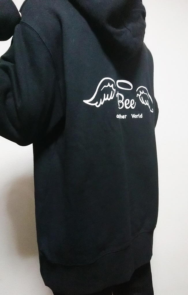 ☆Beeパーカー☆