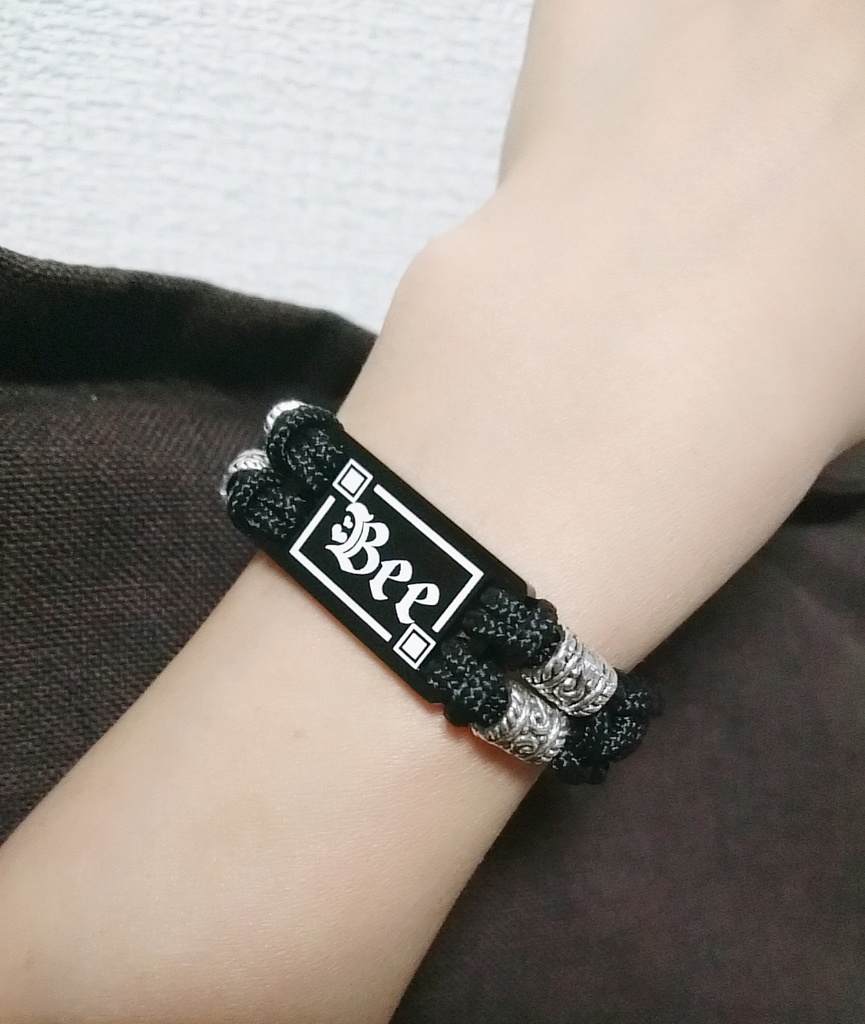Beeオリジナルブレスレット(中)