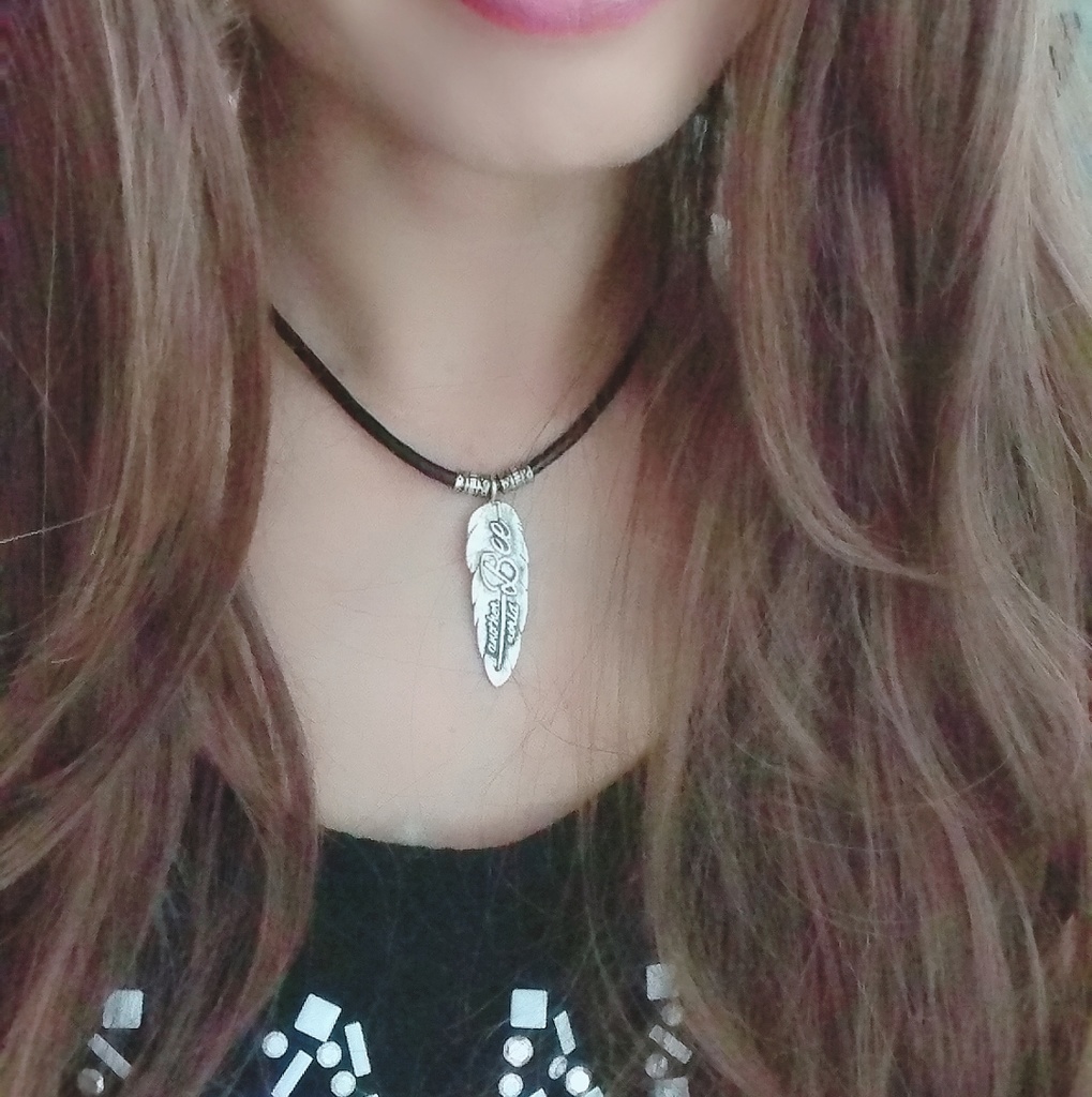 革紐ネックレス