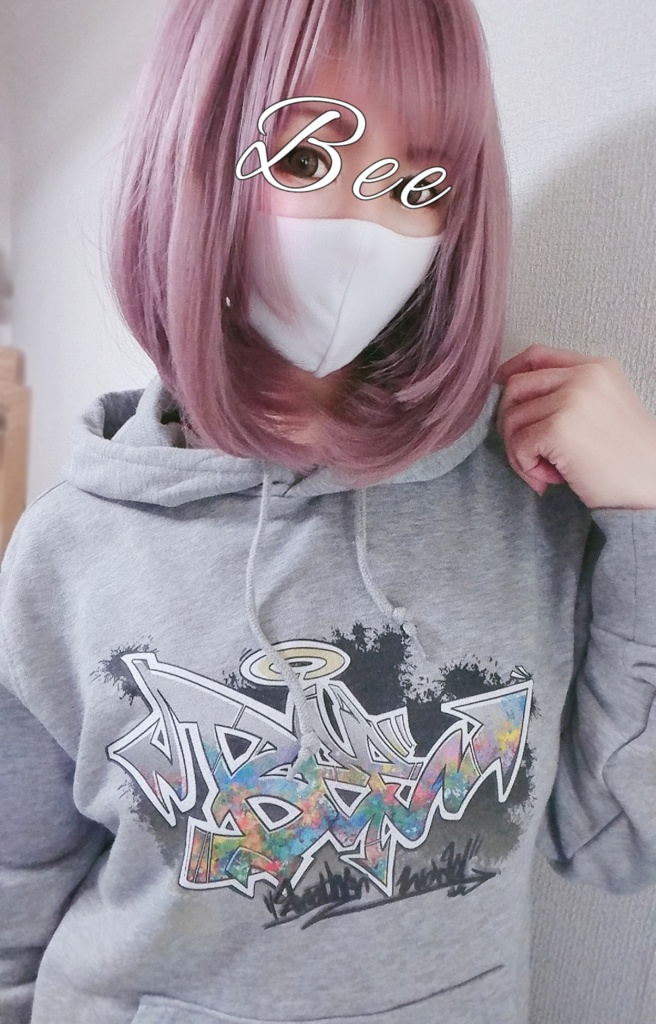 ■Beeパーカー■