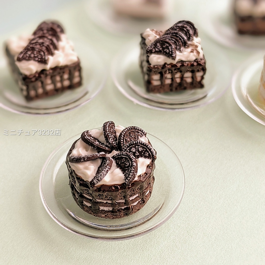 ミニチュアケーキ チョコレートドリップケーキ
