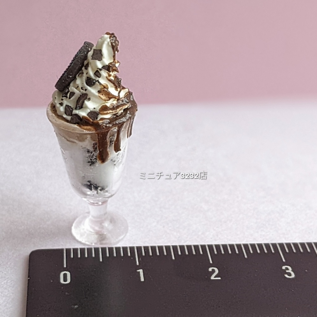 ミニチュアチョコレートパフェ