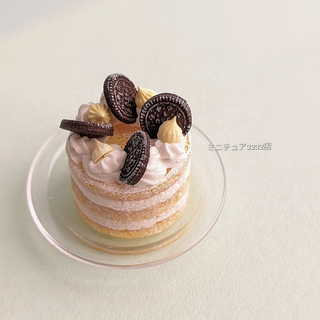 ミニチュア生クリームケーキ