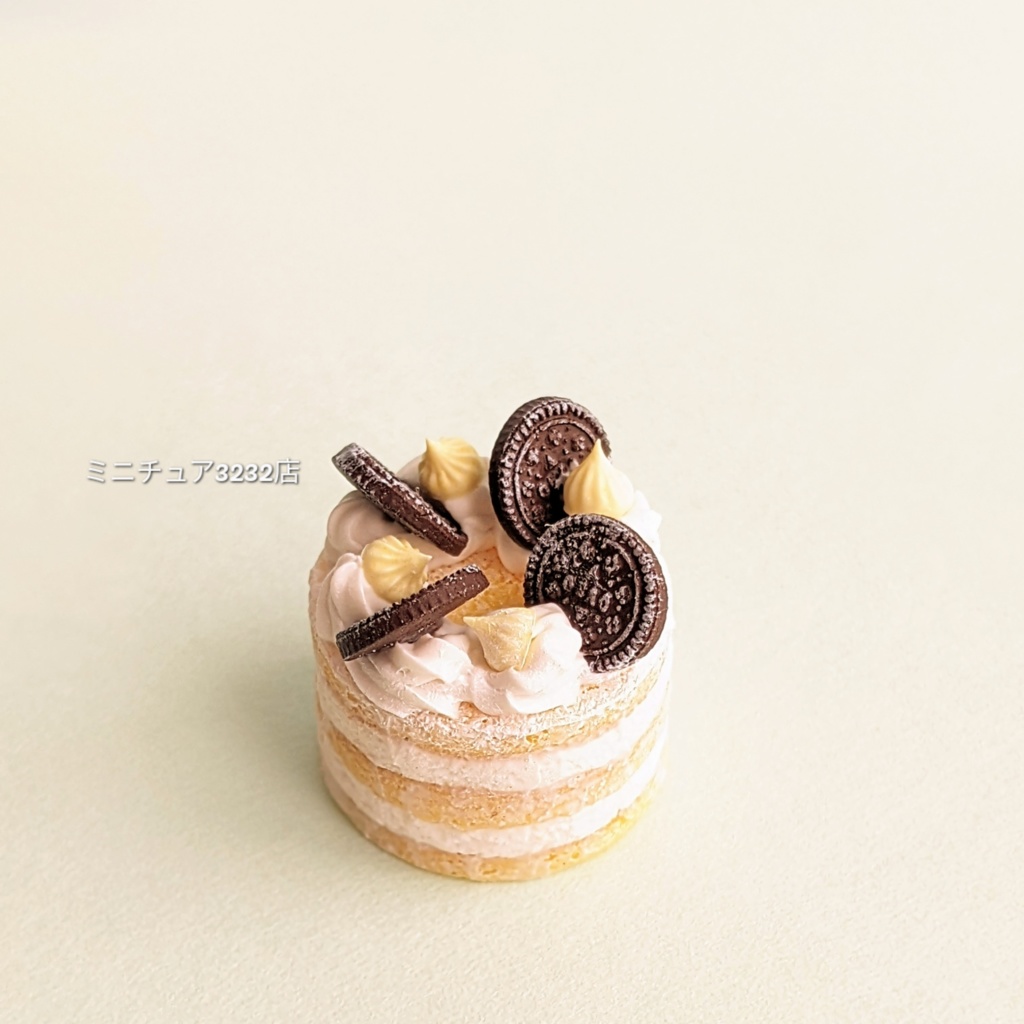 ミニチュア生クリームケーキ
