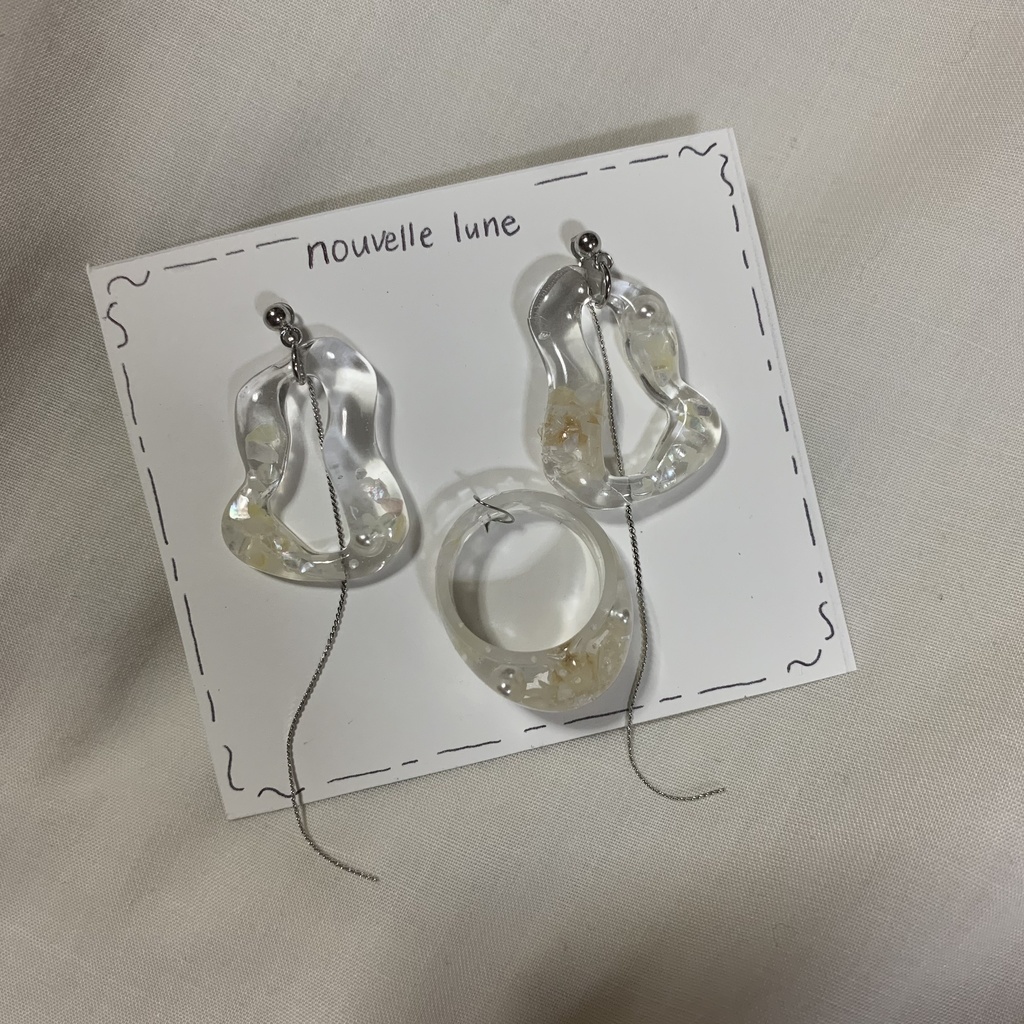 ピアスと指輪セット