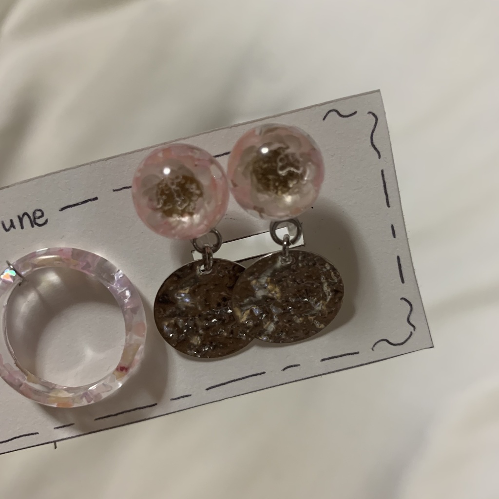 イヤリングと指輪のセット