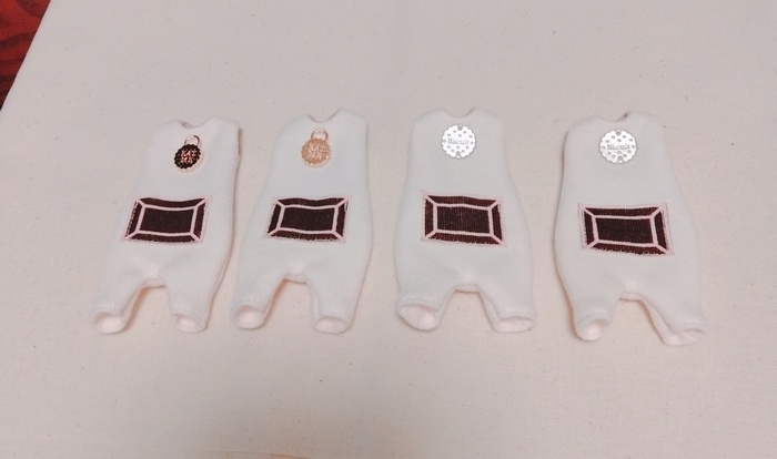 板チョコロンパース(ストロベリー)