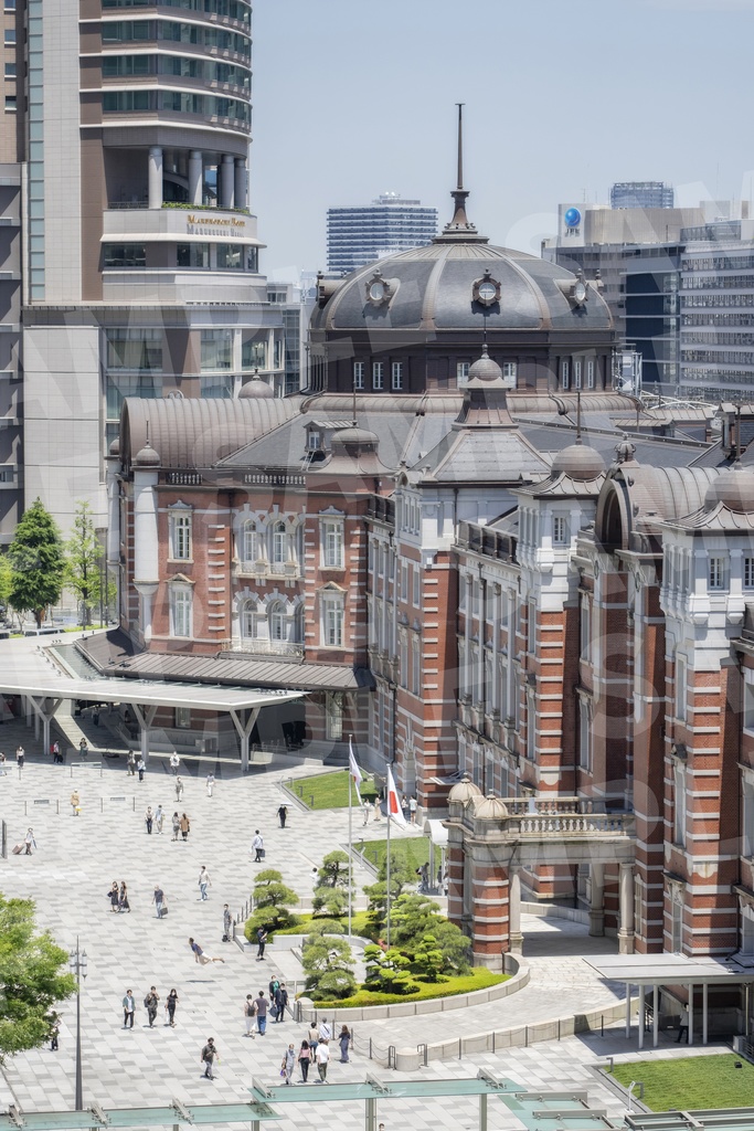 【浮遊人を探せ】(333 x 222mm)