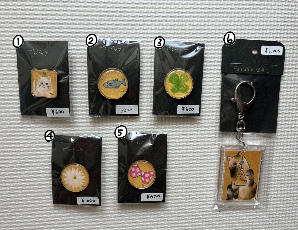 アートピンズ&キーホルダー