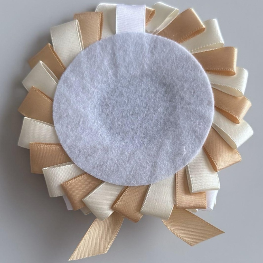 ハンドメイド ロゼット 痛ロゼット ホワイト×ゴールド 白×金