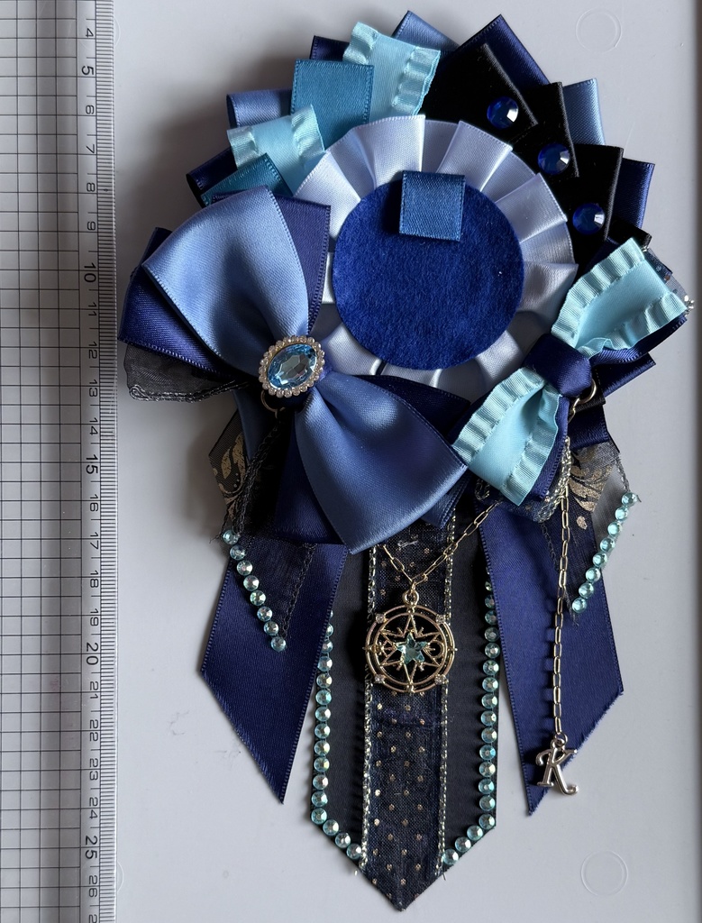 ハンドメイド ロゼット 痛ロゼット VΔLZ 長尾景 青×水色×黒 ブルー×ネイビー×ブラック