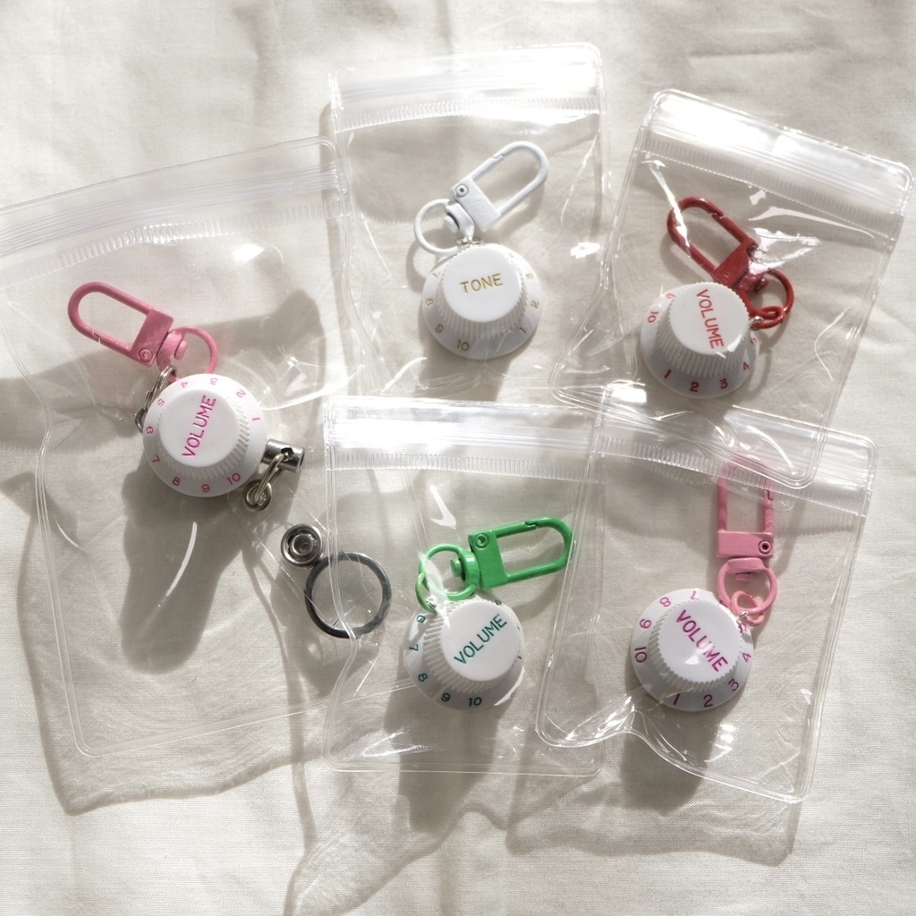 ギターノブキーホルダー Multicolor ST White knob