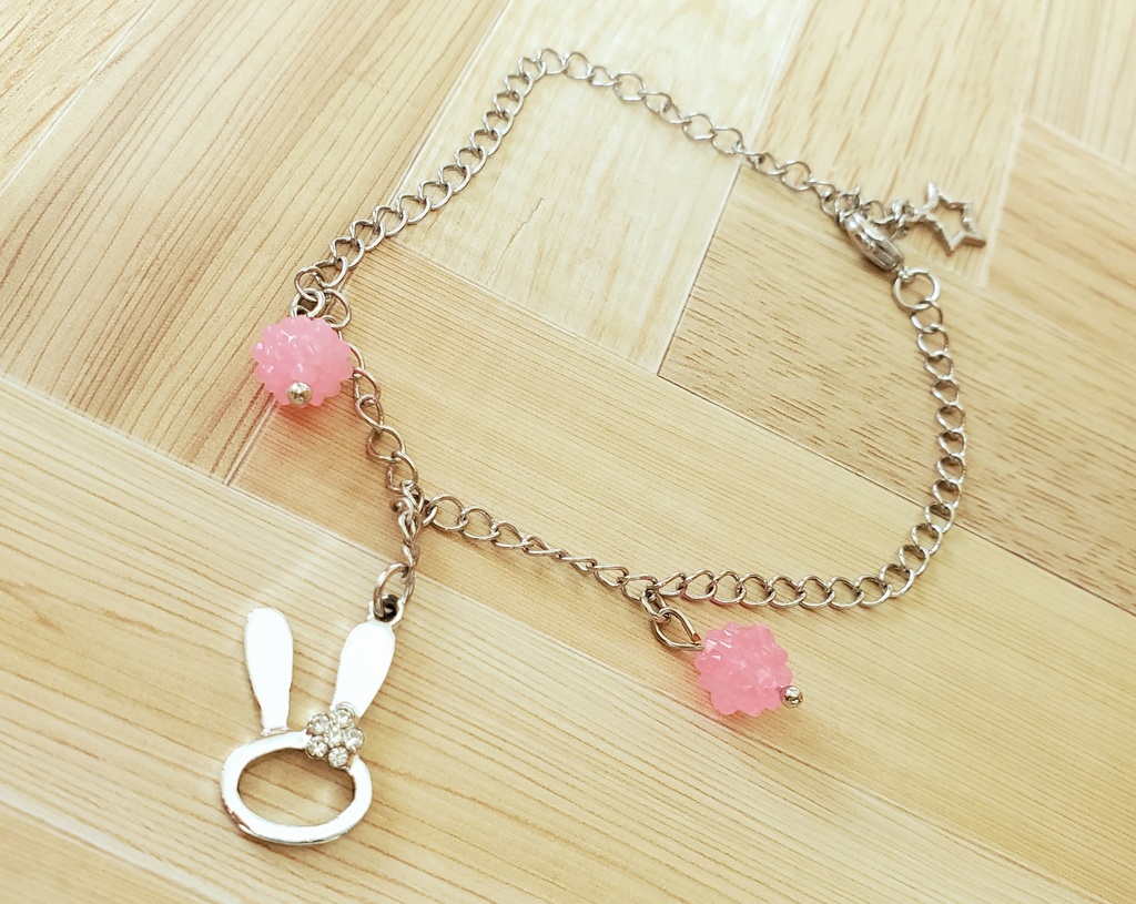 こんぺいとう　うさぎのブレスレット