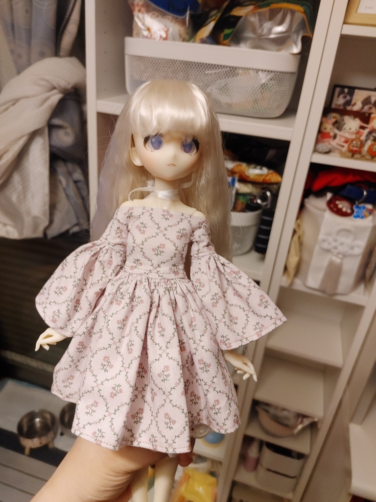 オフショルワンピース