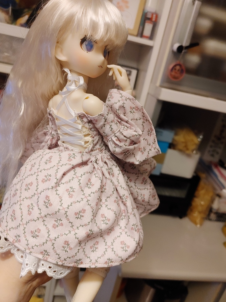 オフショルワンピース