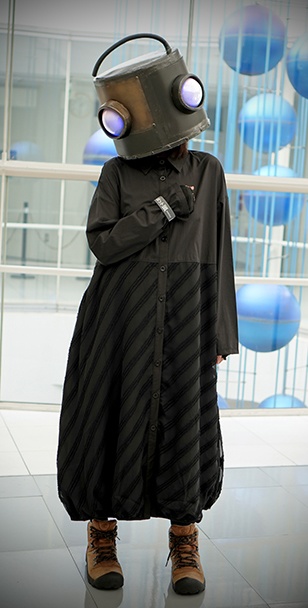 ロボット頭「一緒に行こうラバーバンド」