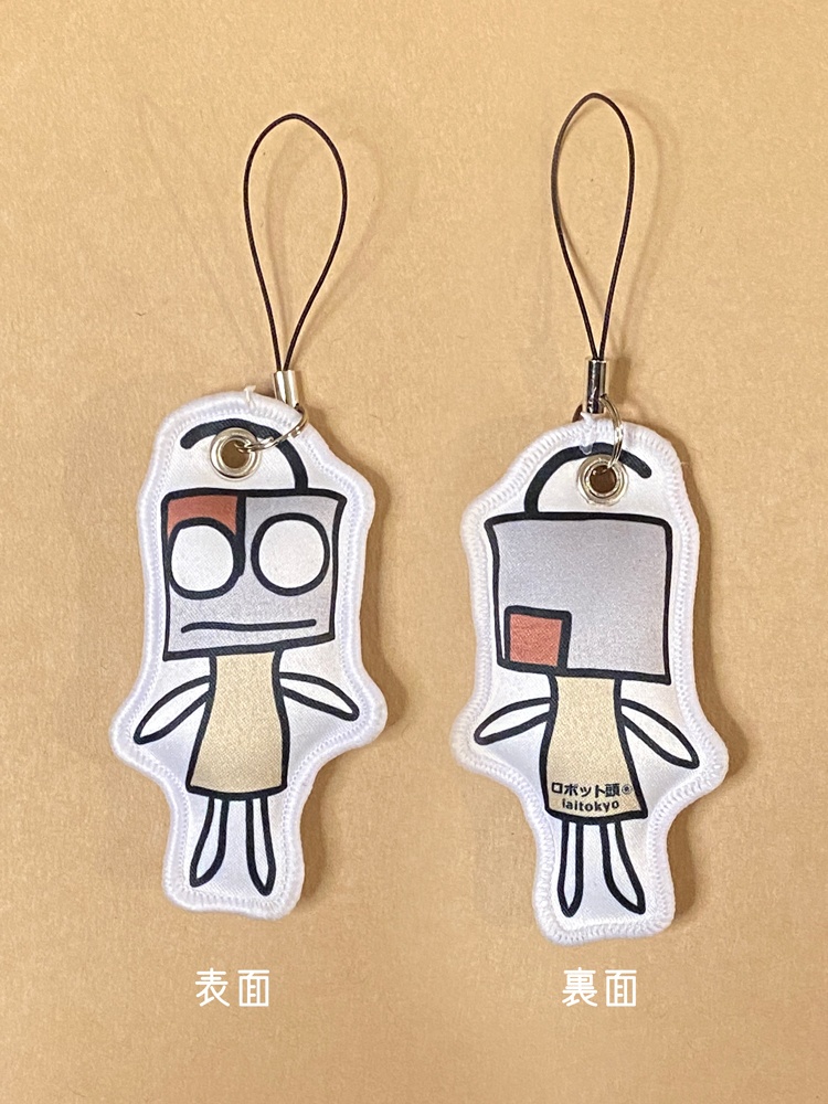 ロボット頭の自画像ぬいぐるみ