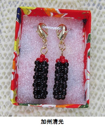 イヤリング風マスクチャーム