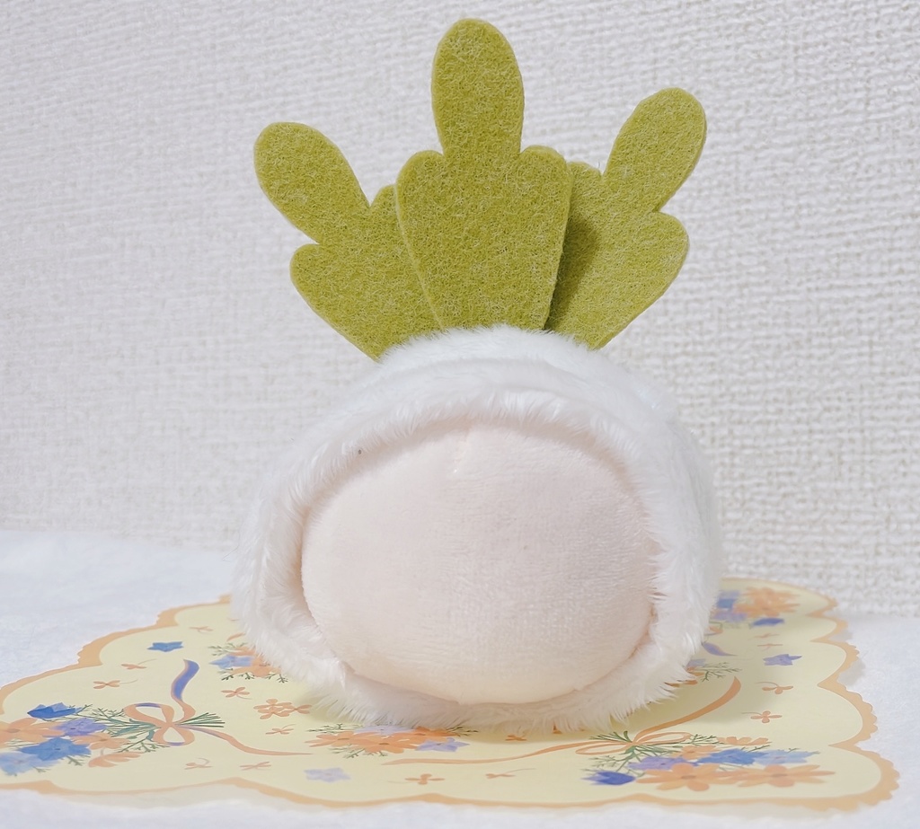 ダイコンのきぐるみ（俵）