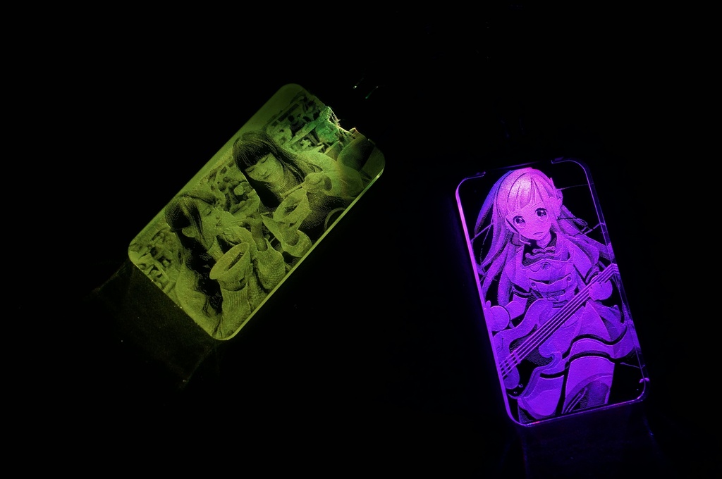 光るLEDアクリルキーホルダー RGB対応【オーダーメイド】